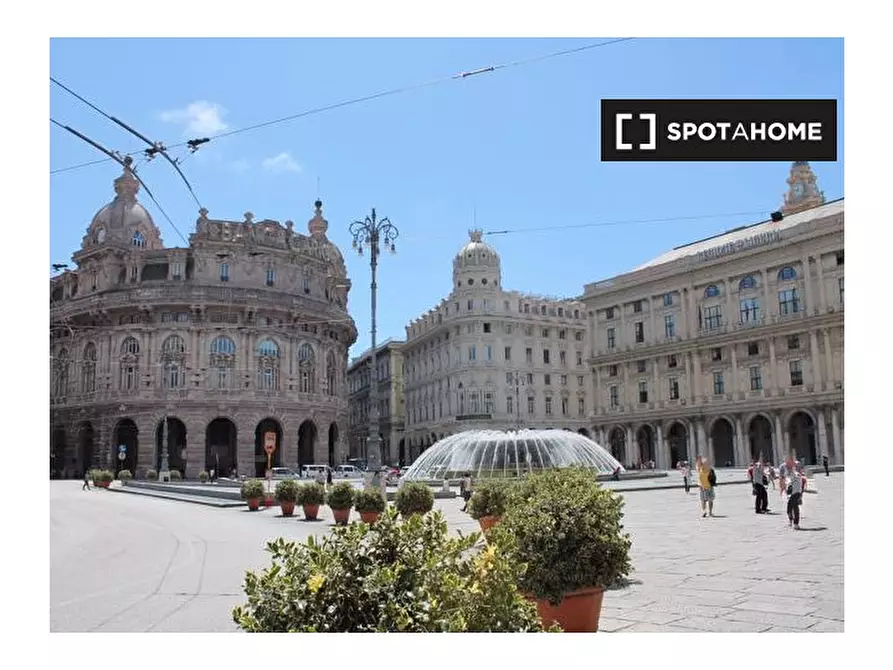 Immagine 15 di Appartamento in affitto  in Piazza di Sarzano a Genova