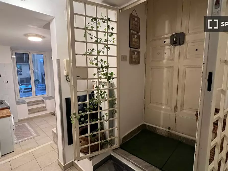 Immagine 7 di Appartamento in affitto  in Via di Monserrato a Roma