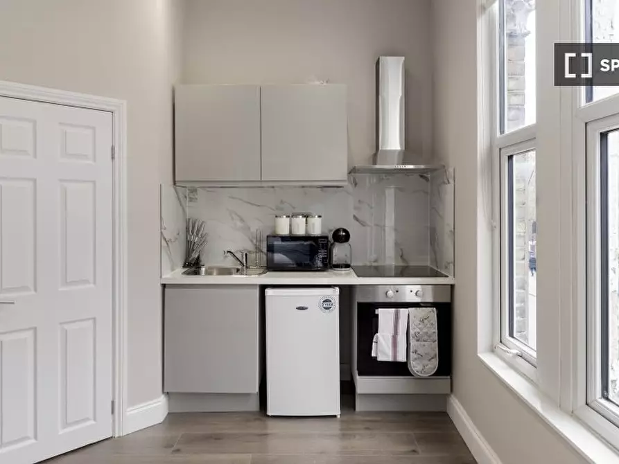 Immagine 7 di Ufficio in affitto  in flat a Tottenham