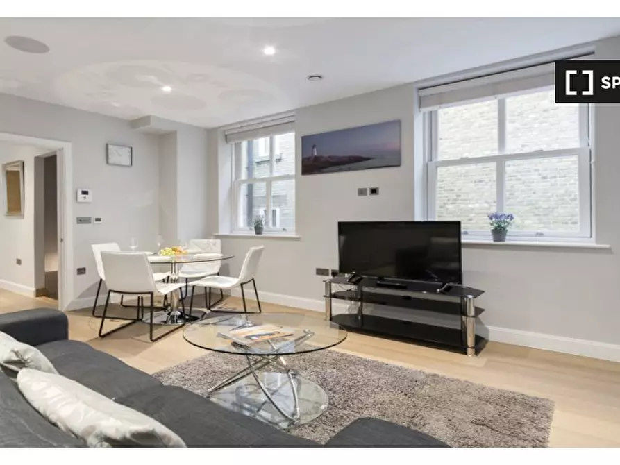 Immagine 3 di Appartamento in affitto  in Apartment 1, 53A Fleet Street a 