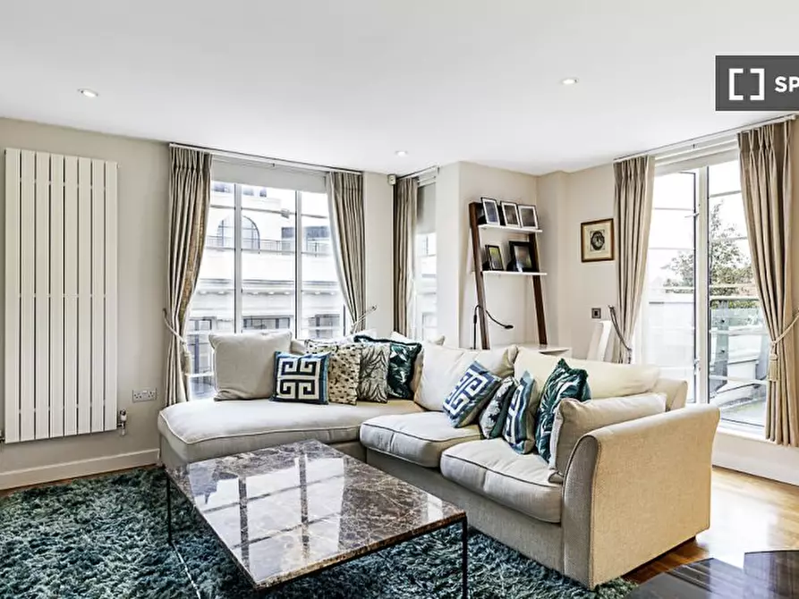 Immagine 11 di Appartamento in affitto  in Inver Court a Paddington