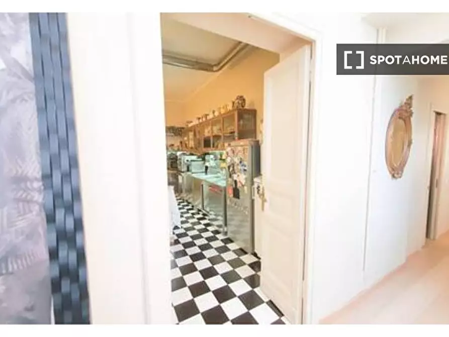 Immagine 17 di Appartamento in affitto  in Via Merulana a Roma