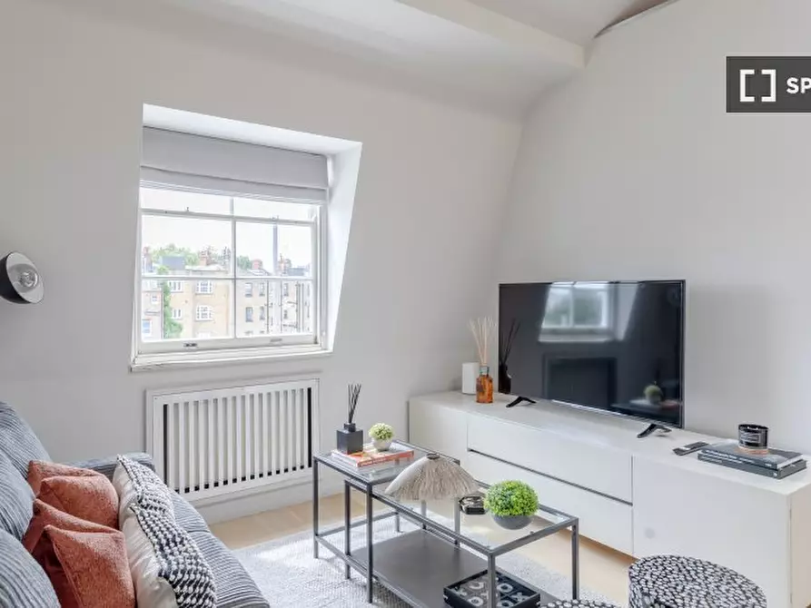 Immagine 11 di Appartamento in affitto  in Ovington Square a Kensington