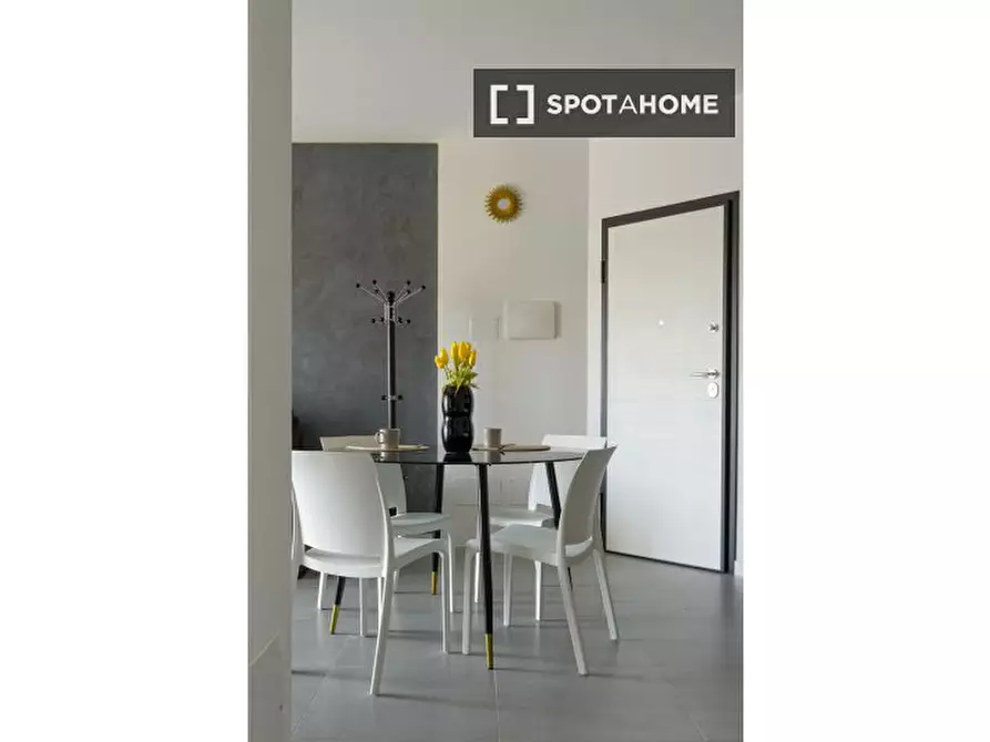 Immagine 3 di Appartamento in affitto  in Via delle Mimose a Roma