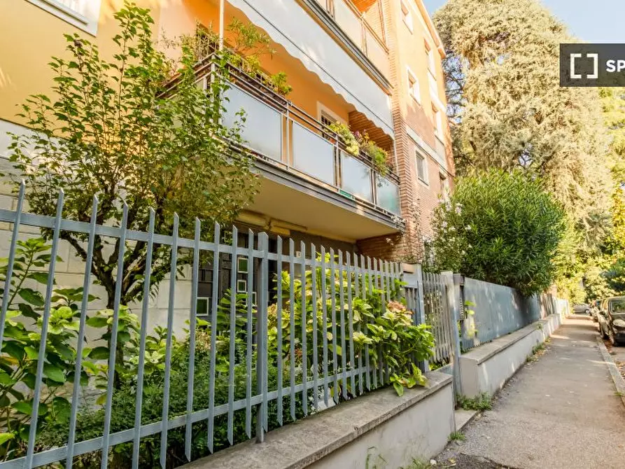 Immagine 2 di Appartamento in affitto  in Via Vittorio Lugli a Bologna