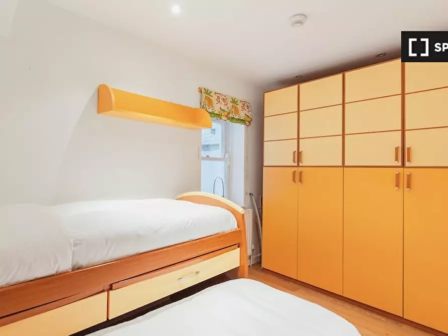 Immagine 14 di Appartamento in affitto  in Freegrove Rd a Islington