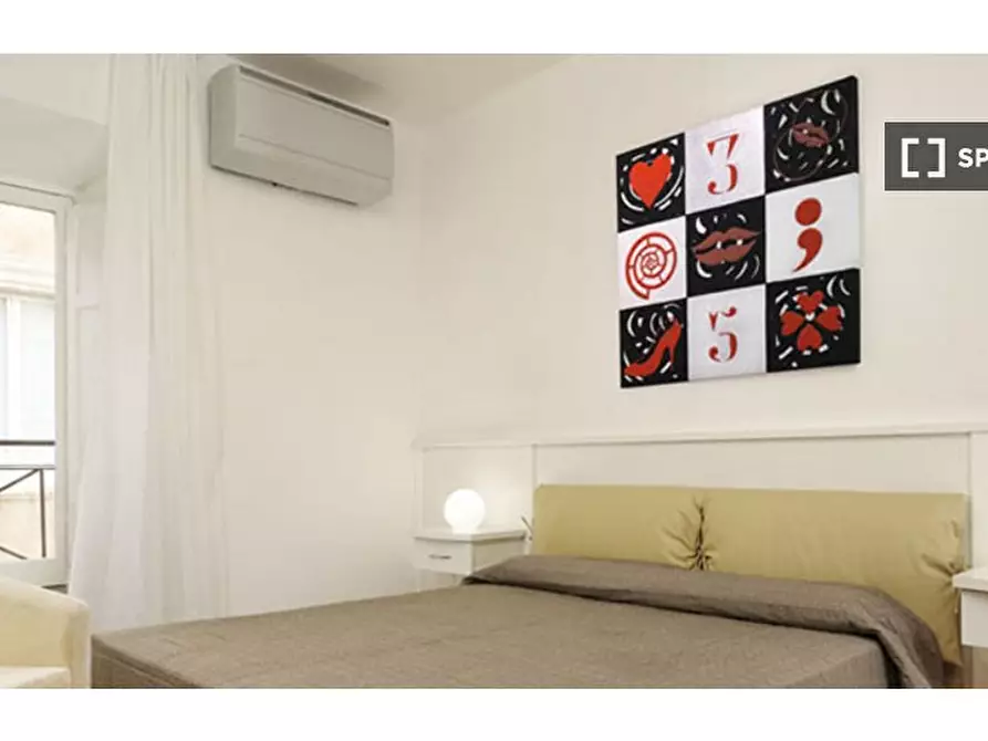 Immagine 4 di Appartamento in affitto  in Via dei Cartari a Roma