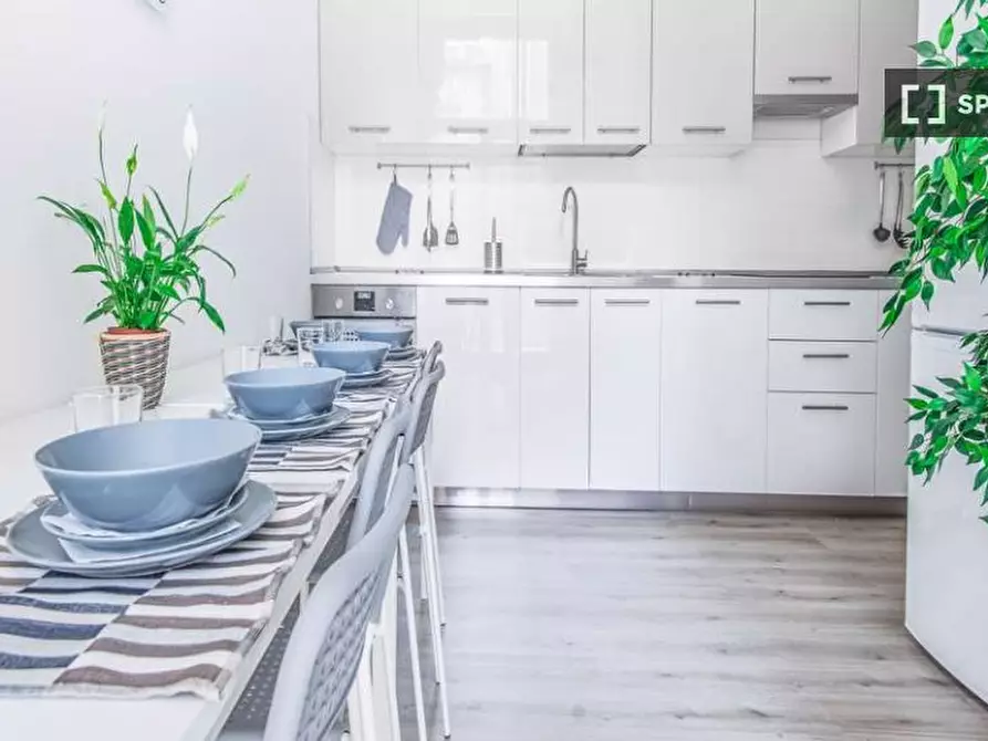 Immagine 14 di Camera condivisa in affitto  in Via Paolo Bassi a Milano