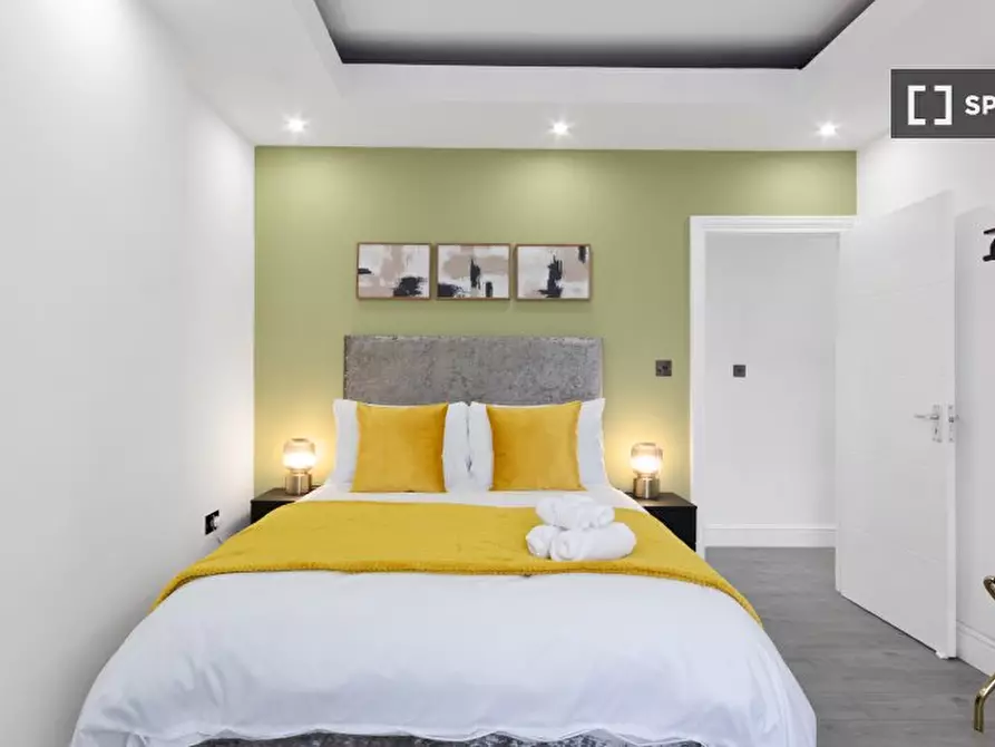 Immagine 12 di Appartamento in affitto  in Windermere Rd a Croydon