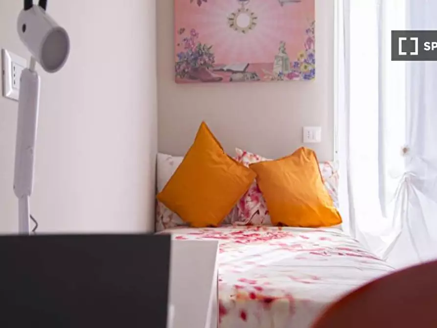 Immagine 3 di Camera condivisa in affitto  in Via Spalato a Milano