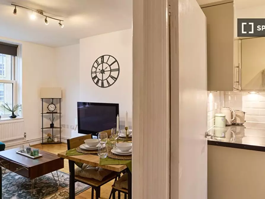 Immagine 1 di Appartamento in affitto  in Camden Park Rd a Camden Town
