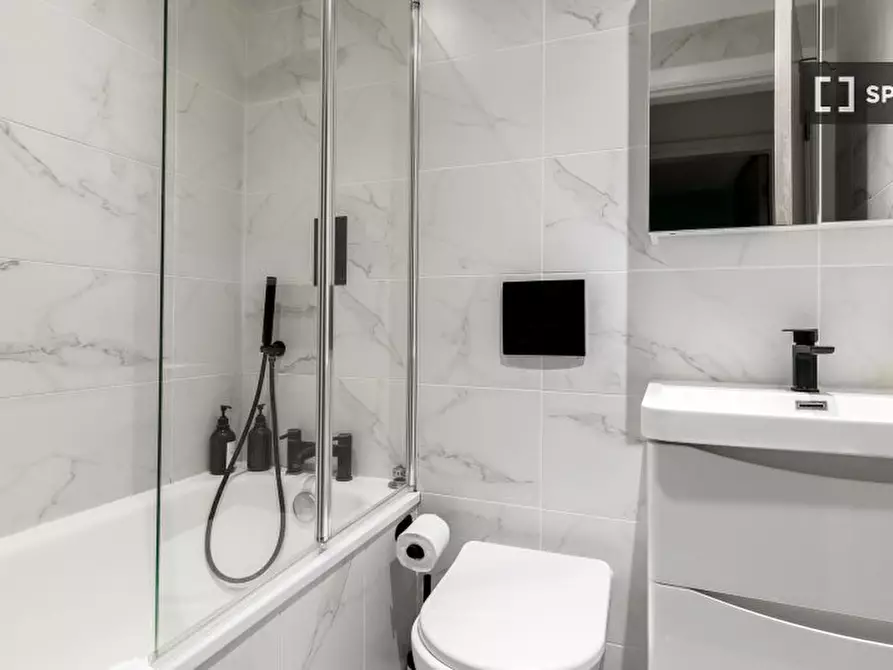 Immagine 7 di Appartamento in affitto  in Flat, Grenbeck Court, 30-34 Trebovir Rd, Kensington, London SW5 9NL, UK a Kensington