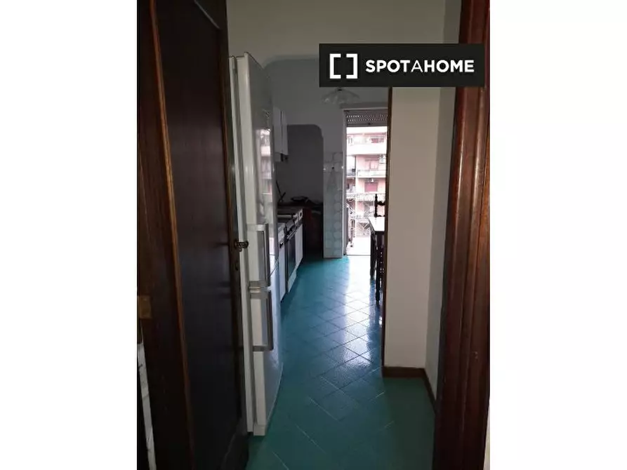 Immagine 11 di Camera condivisa in affitto  in Via Pian Due Torri a Roma