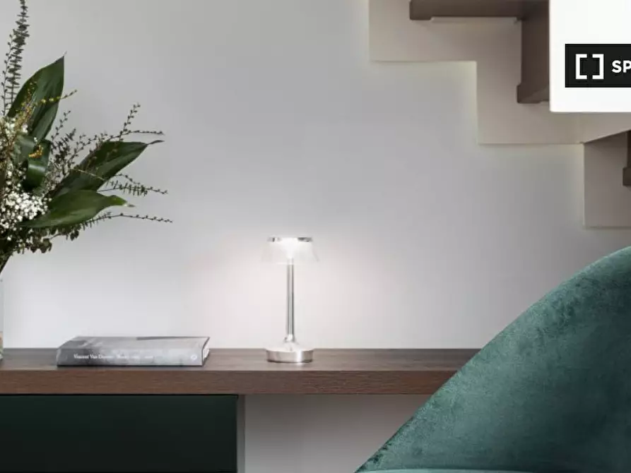 Immagine 9 di Appartamento in affitto  in Via Camillo Cavour a Firenze