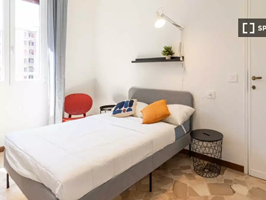 Immagine 2 di Camera condivisa in affitto  in Via Salvatore Barzilai a Milano