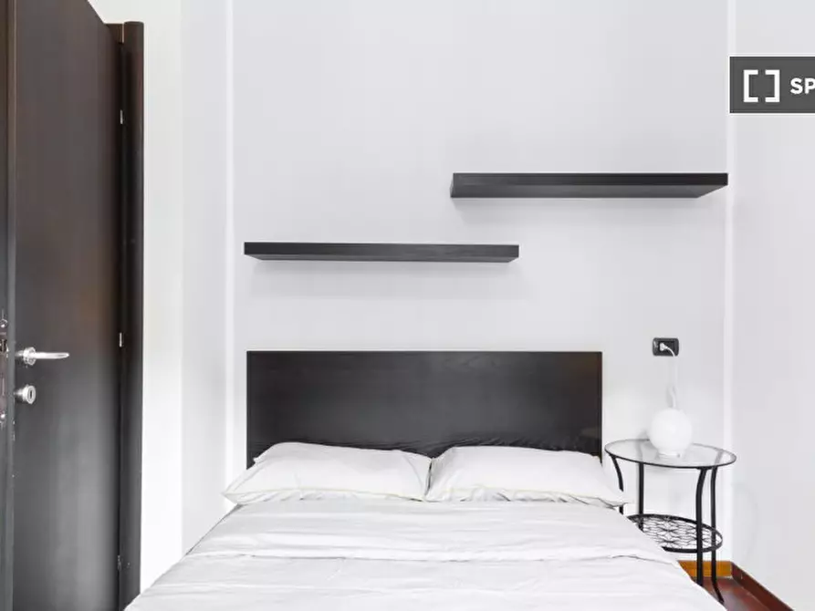 Immagine 3 di Camera condivisa in affitto  in Via Giuseppe Massarenti a Milano