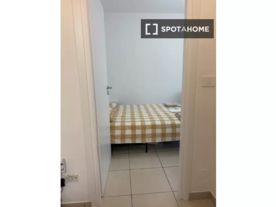 Immagine 10 di Appartamento in affitto  in Viale Liguria a Milano