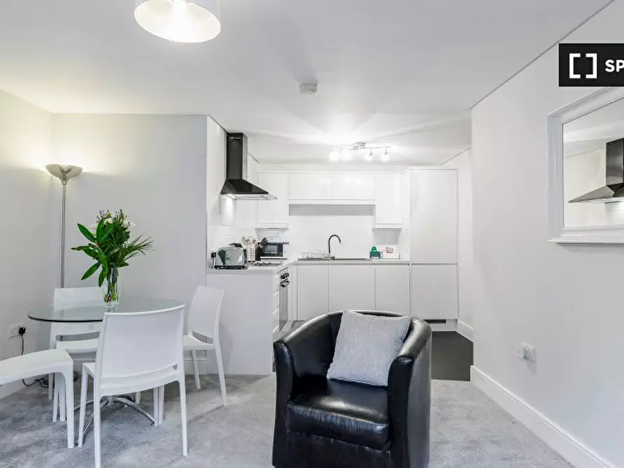 Immagine 4 di Appartamento in affitto  in Marina Pl a Kingston Upon Thames