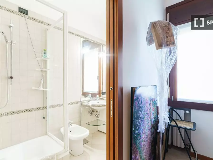 Immagine 15 di Appartamento in affitto  in Viale S. Gimignano a Milano