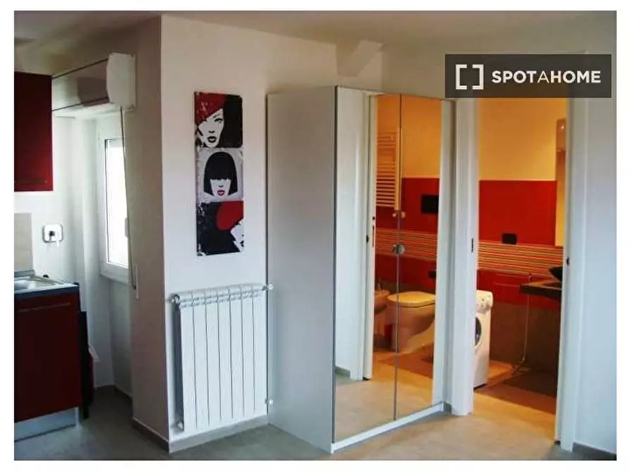 Immagine 5 di Appartamento in affitto  in Via Sacchetto a Roma