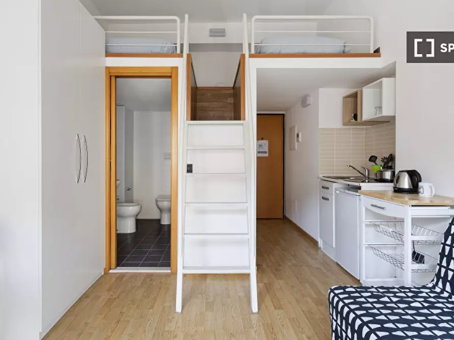 Immagine 3 di Ufficio in affitto  in Corso Magenta a Milano