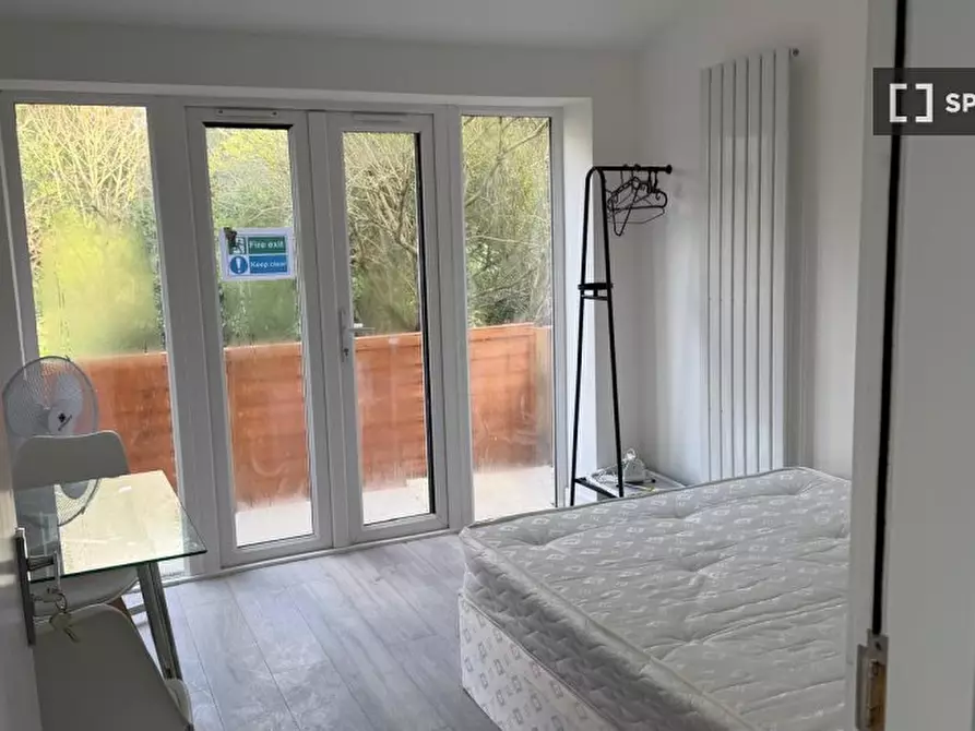 Immagine 5 di Appartamento in affitto  in Hill House Rd a Lambeth