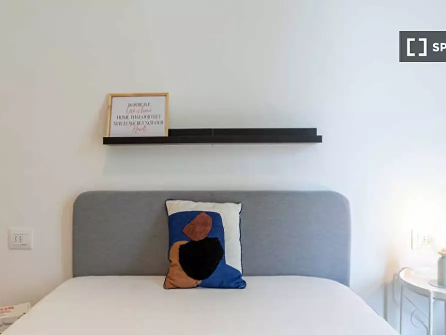 Immagine 3 di Camera condivisa in affitto  in Via Privata Belgirate a Milano