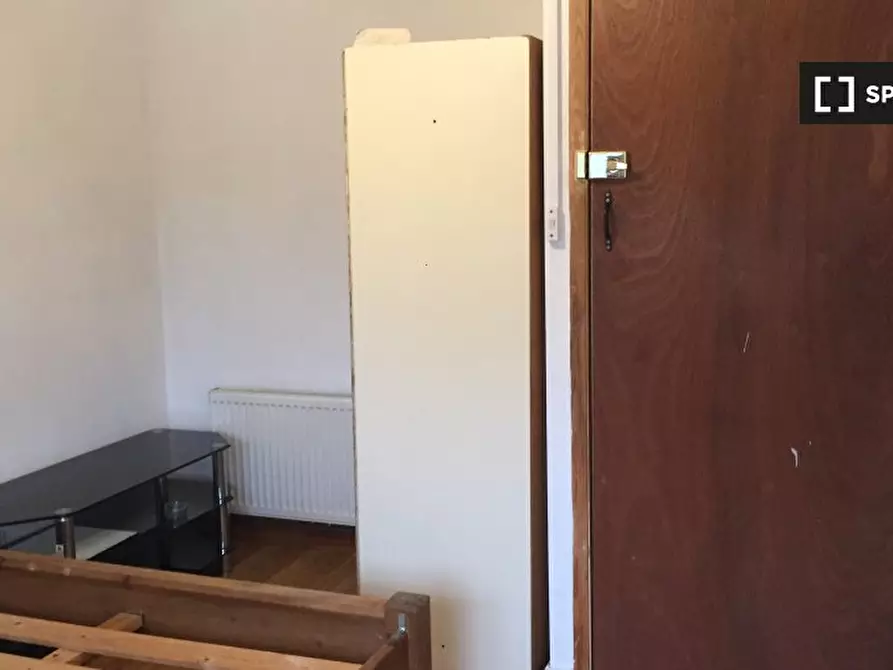 Immagine 1 di Camera condivisa in affitto  in Collingwood Rd a Hillingdon