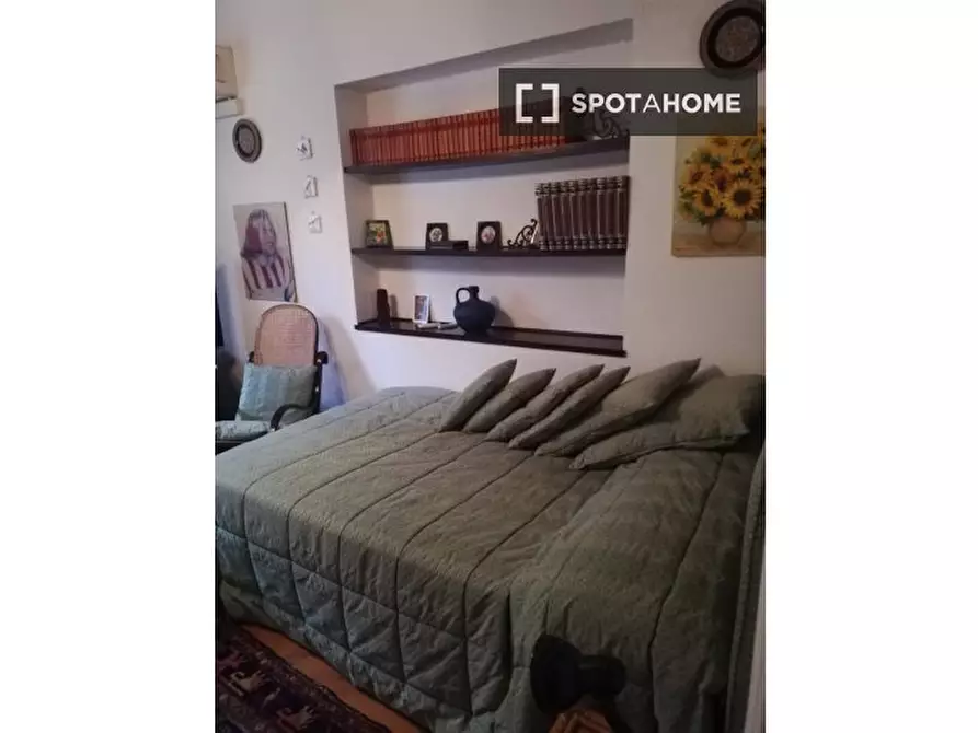 Immagine 2 di Camera condivisa in affitto  in Vicolo Casale Lumbroso a Roma