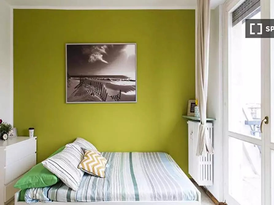 Immagine 1 di Camera condivisa in affitto  in Via Dei Mandorli Milan a Corsico