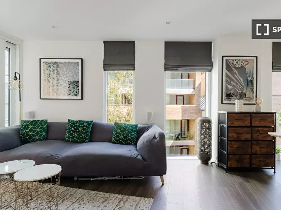Immagine 10 di Appartamento in affitto  in Broomhill Road a Wandsworth