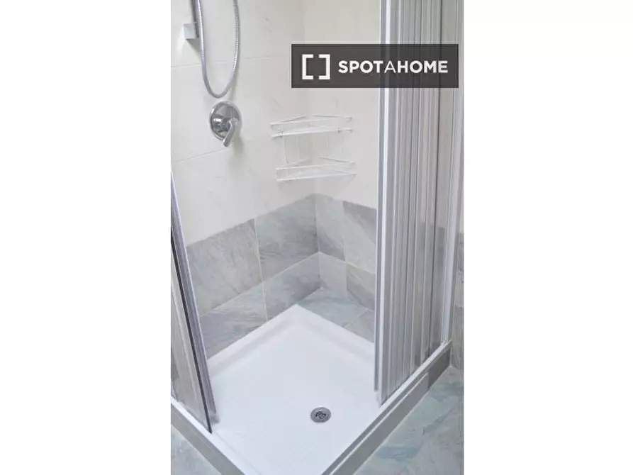 Immagine 13 di Camera condivisa in affitto  in Via Ernesto Breda a Milano