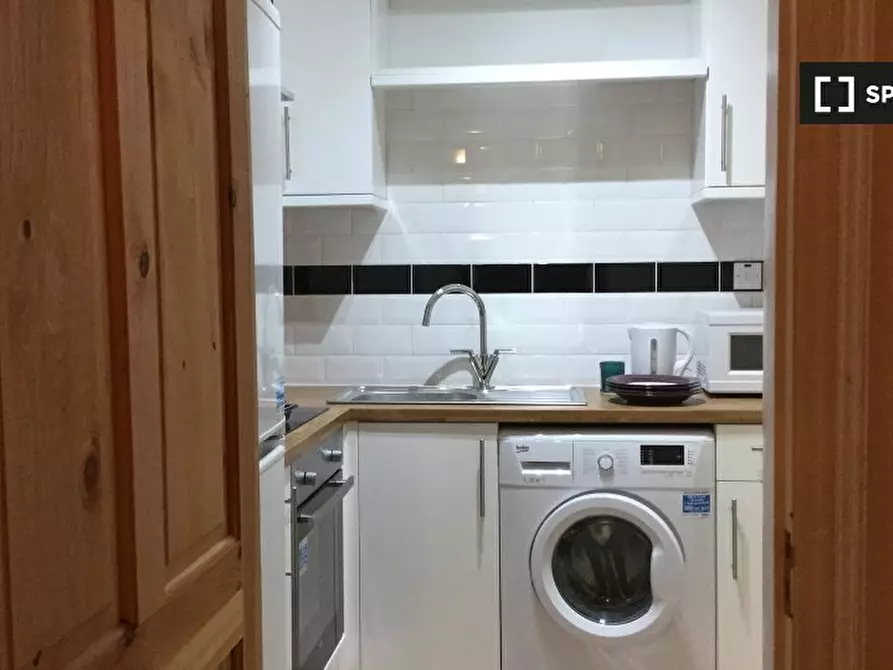 Immagine 2 di Ufficio in affitto  in Gossage Rd a Eltham