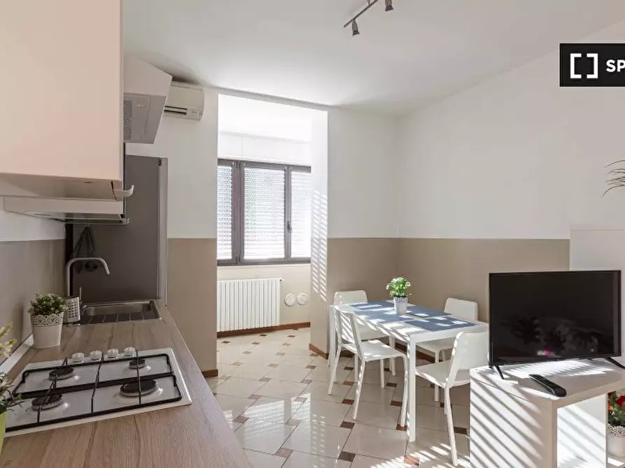 Immagine 12 di Camera condivisa in affitto  in Via Padova a Milano