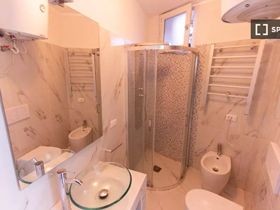 Immagine 3 di Camera condivisa in affitto  in Via Claudia a Milano