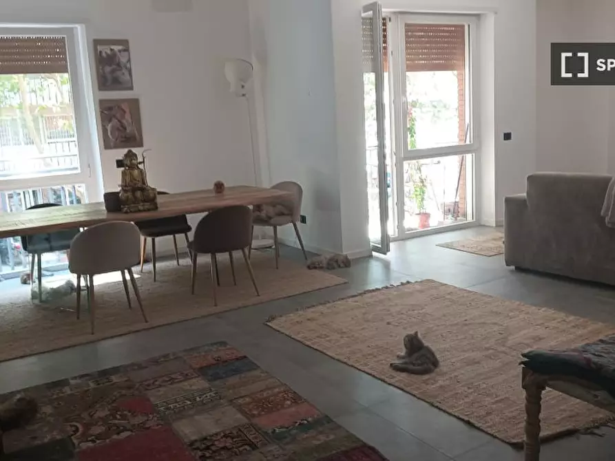 Immagine 5 di Camera condivisa in affitto  in Via Ippolito Nievo a Roma