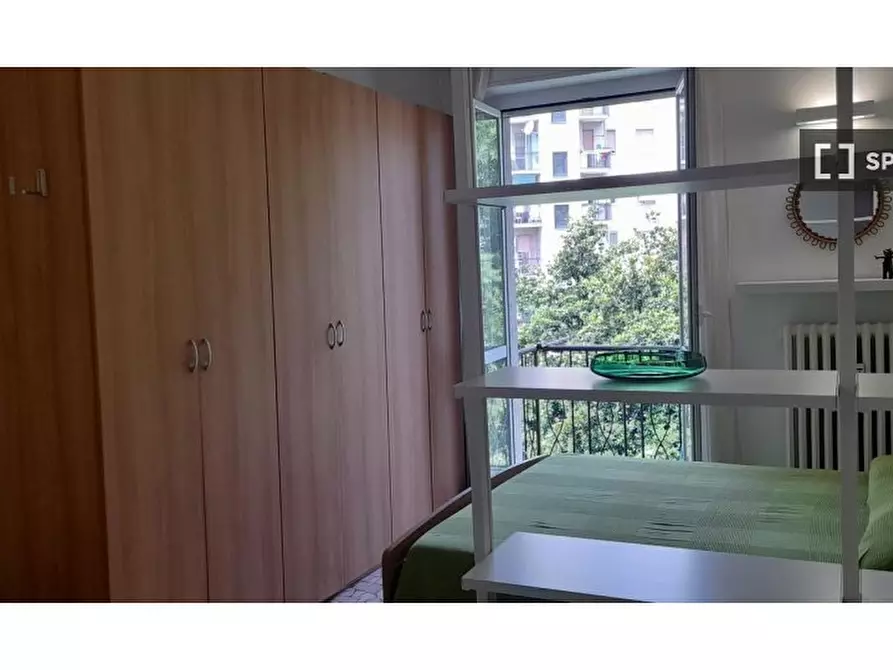 Immagine 9 di Camera condivisa in affitto  in Via Giambellino a Milano
