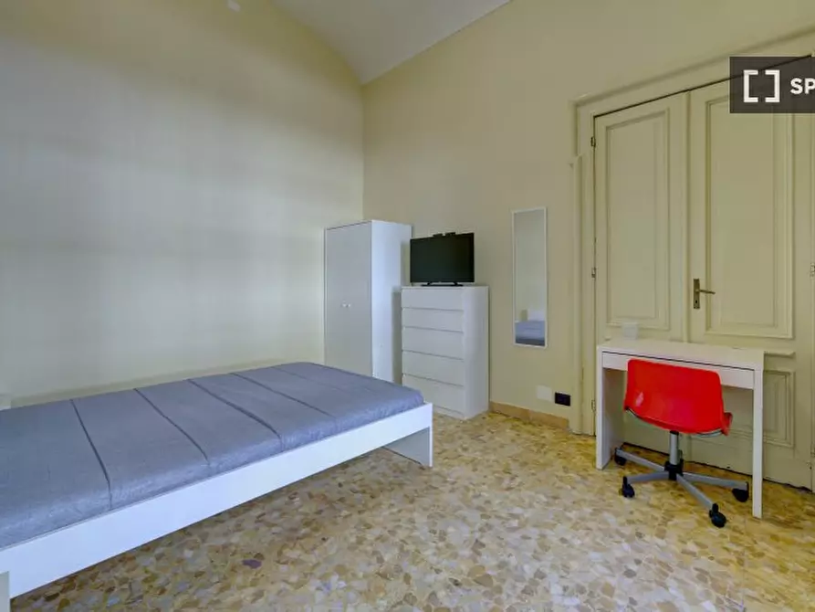 Immagine 11 di Camera condivisa in affitto  in Via Giovanni Camerana a Torino