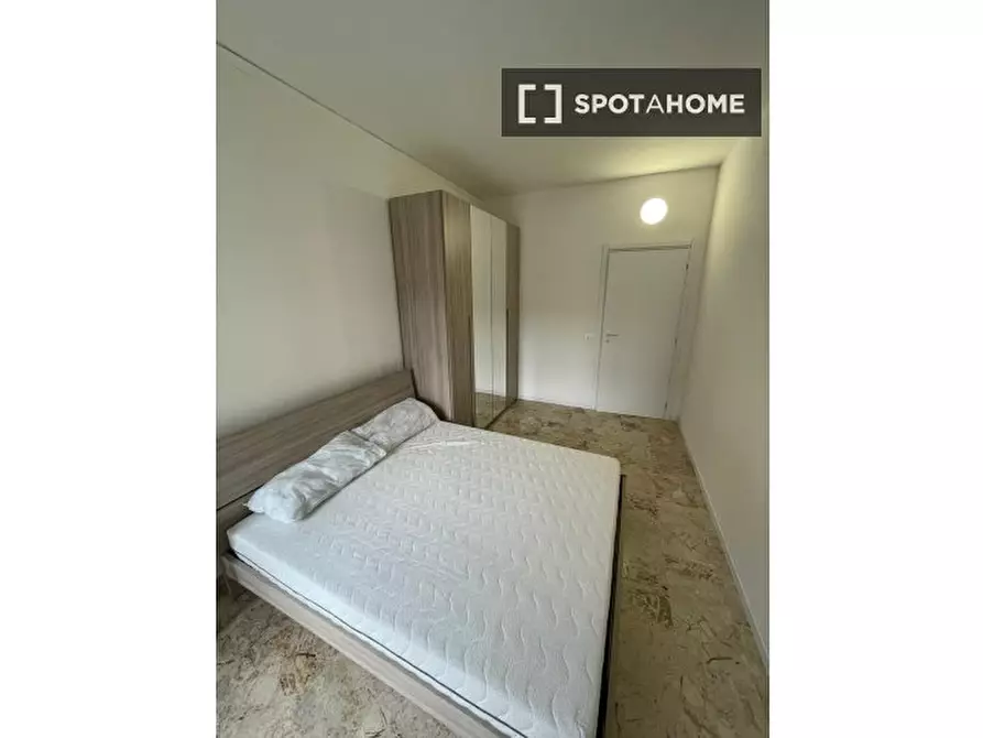 Immagine 12 di Camera condivisa in affitto  in Via Privata Renzo e Lucia a Milano