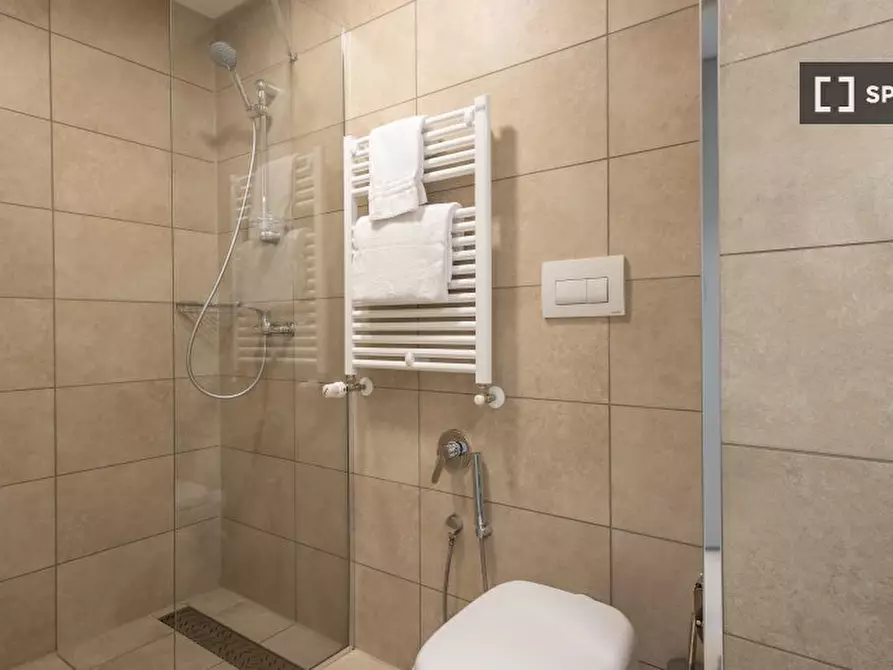 Immagine 7 di Ufficio in affitto  in Viale della Toscana a Firenze