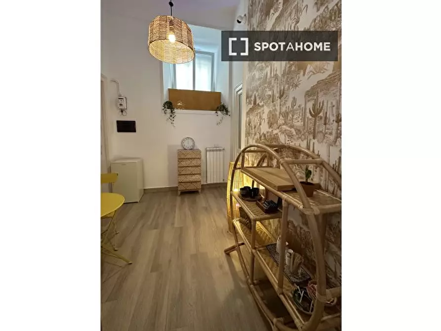 Immagine 5 di Camera condivisa in affitto  in Via Pandolfo Collenuccio a Napoli