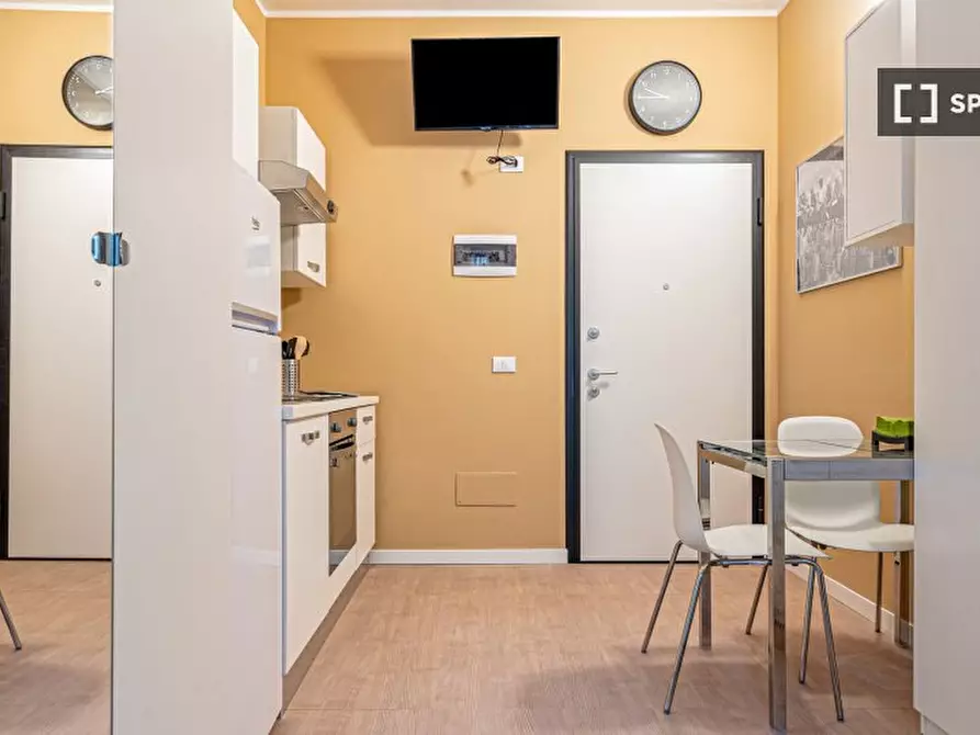 Immagine 5 di Ufficio in affitto  in Via Luciano Manara a Milano