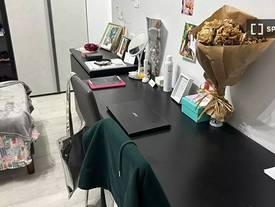 Immagine 2 di Camera condivisa in affitto  in Via Tortona a Milano