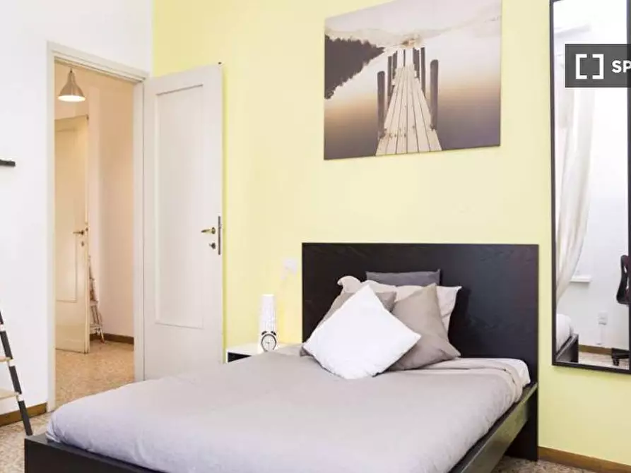 Immagine 1 di Camera condivisa in affitto  in Viale Carlo Espinasse a Milano