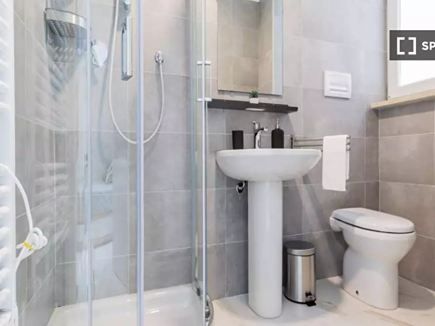 Immagine 5 di Camera condivisa in affitto  in Viale Bligny a Milano