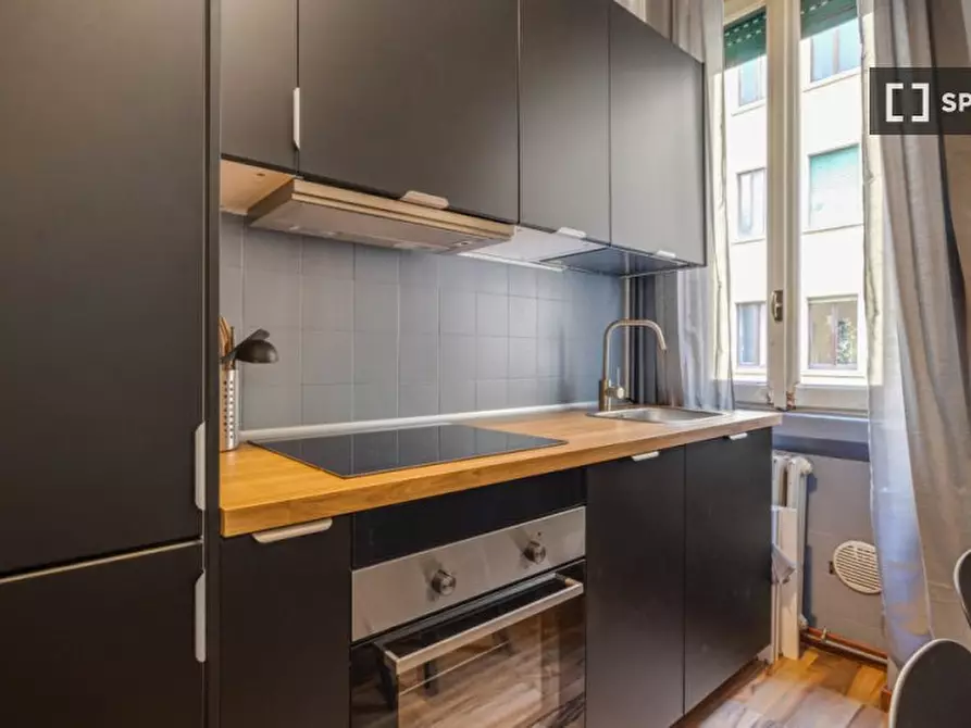 Immagine 11 di Camera condivisa in affitto  in Corso Vercelli a Milano