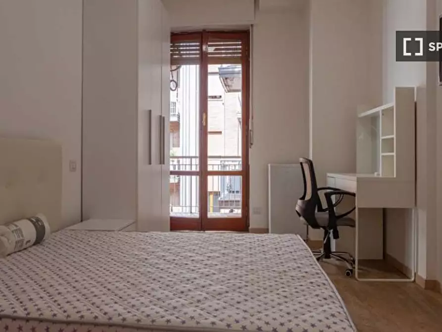 Immagine 3 di Camera condivisa in affitto  in VIA STRADIVARI a Milano