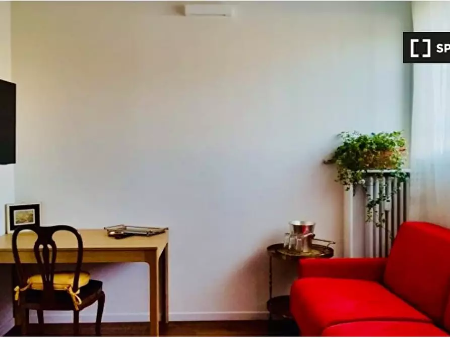 Immagine 6 di Camera condivisa in affitto  in Alzaia Naviglio Pavese a Milano