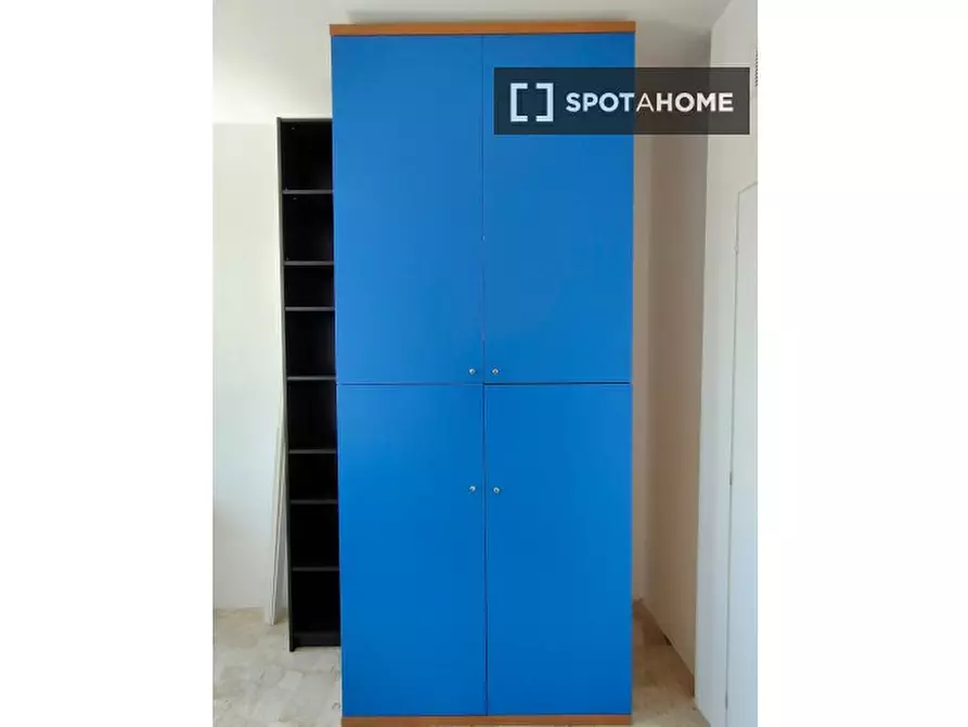 Immagine 4 di Camera condivisa in affitto  in Via Luigi Sacco a Milano