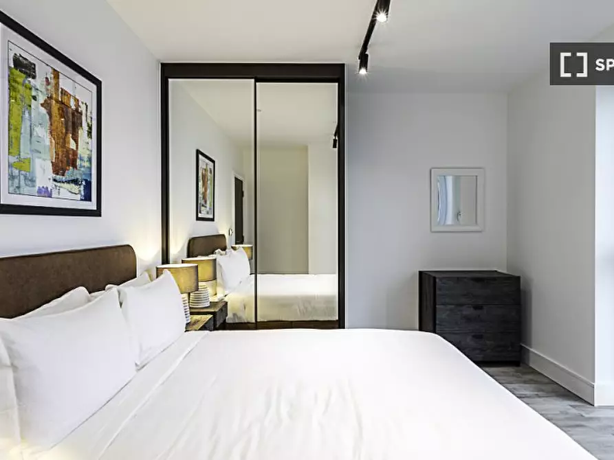 Immagine 17 di Appartamento in affitto  in Icon Tower a Ealing